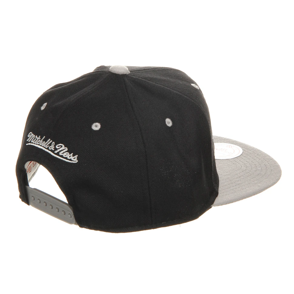 Mitchell & Ness - San Antonio Spurs NBA Guard Snapback Cap