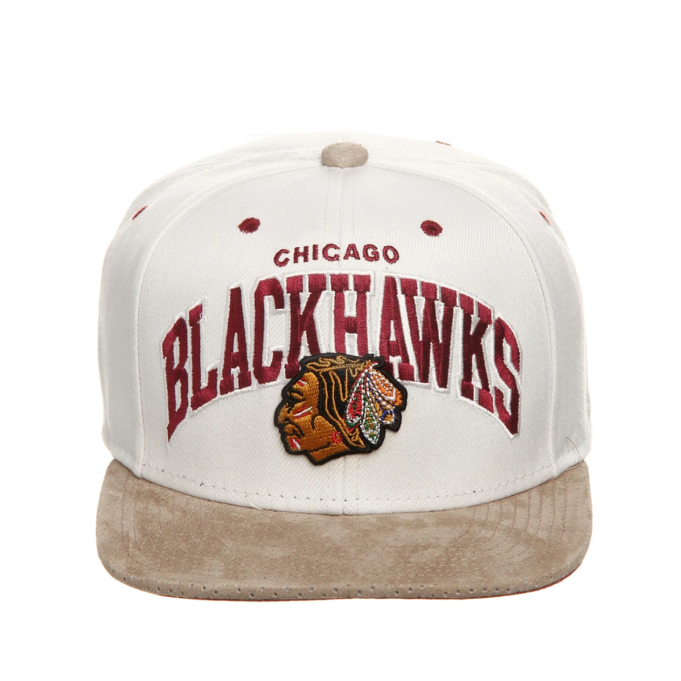 Mitchell & Ness - Chicago Blackhawks NHL Cross Over Snapback Cap