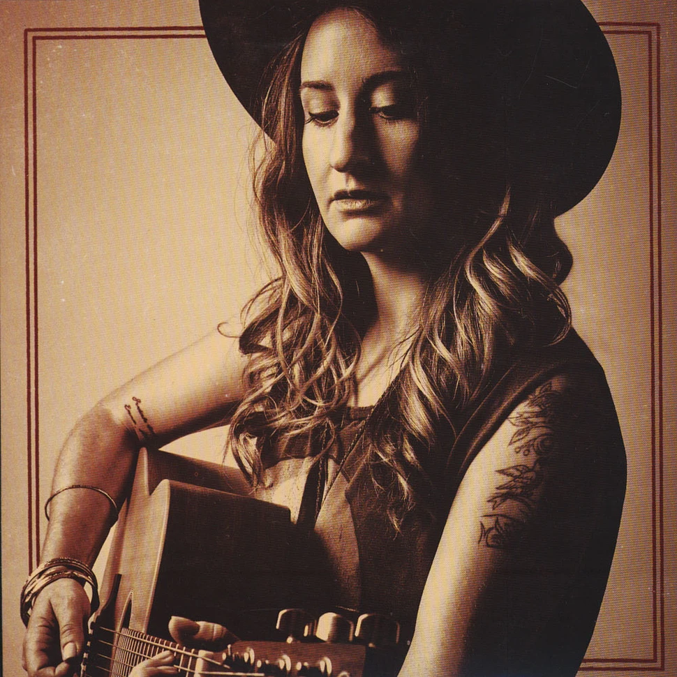 Margo Price - Hurtin' On The Bottle / Desperate And Desperate