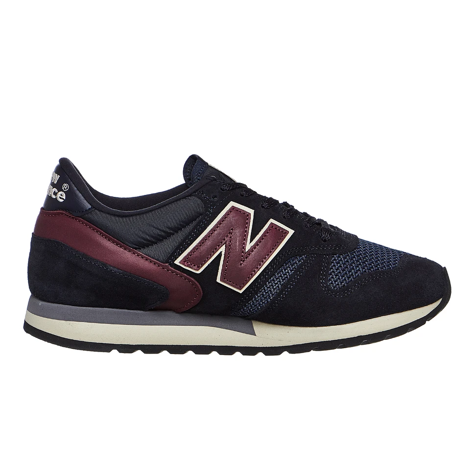 New Balance - M770 AEF Made in UK