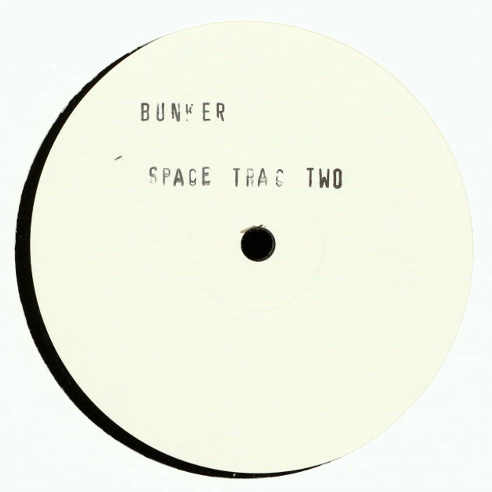 Inga Mauer & Hellboii - Space Trac Two