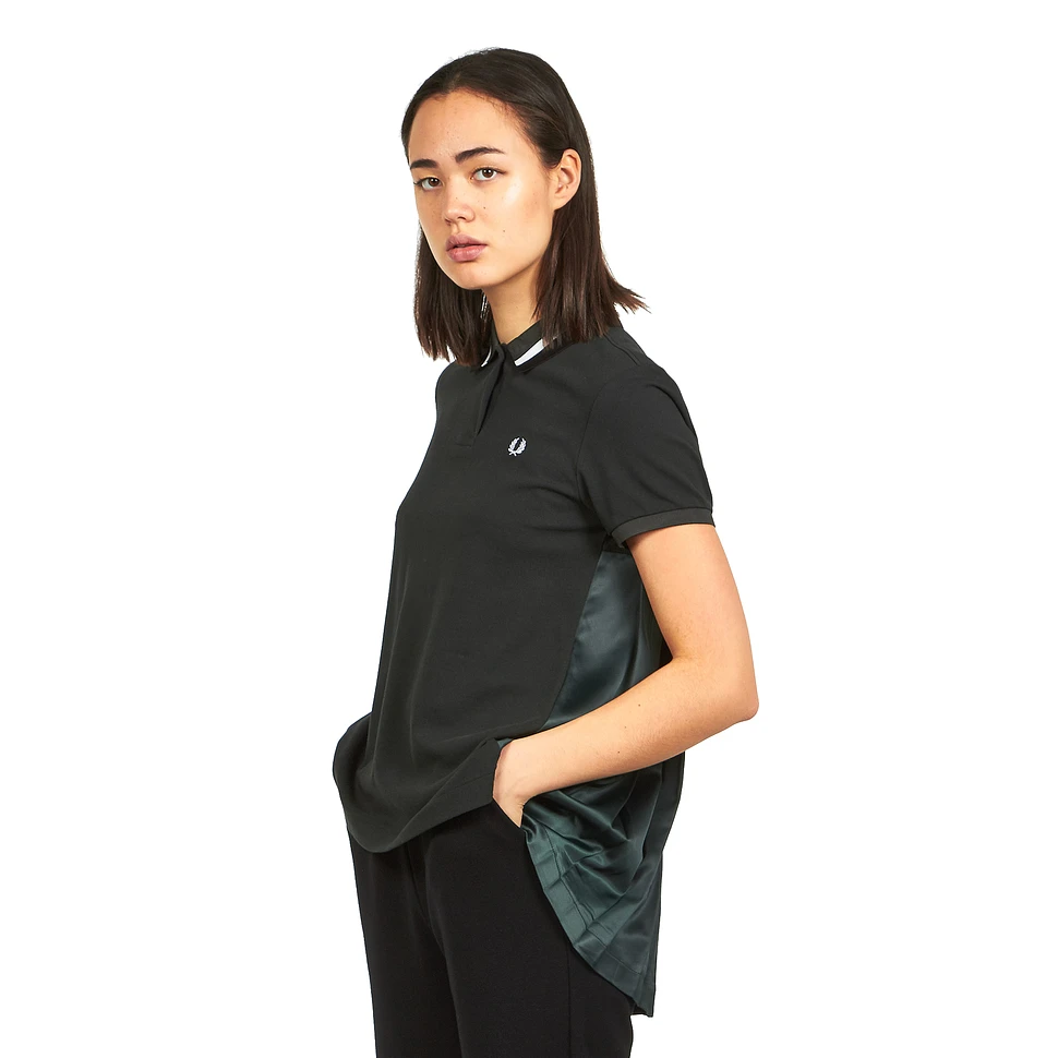 Fred Perry - Pleated Back Pique Shirt