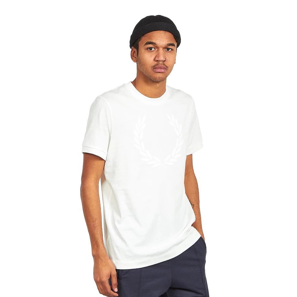 Fred Perry - Laurel Wreath Textured T-Shirt