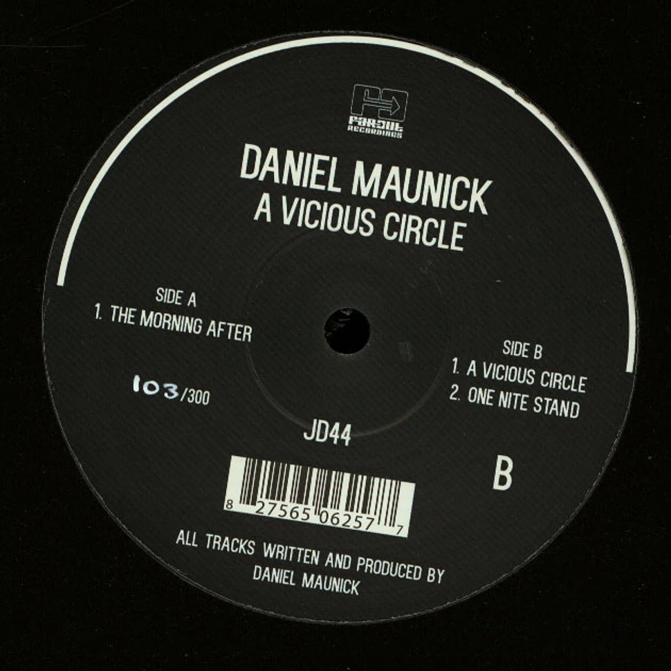 Daniel Maunick - A Vicious Circle