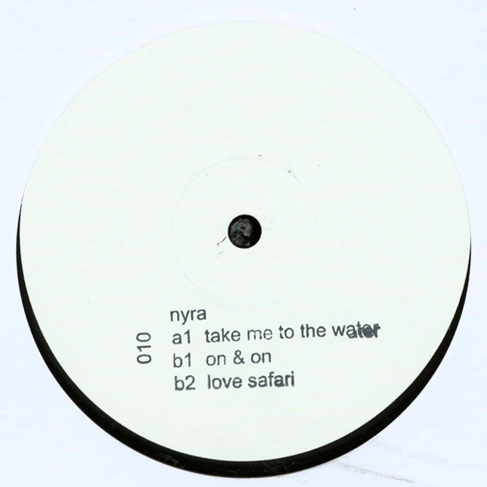 Nyra - Canoe 11