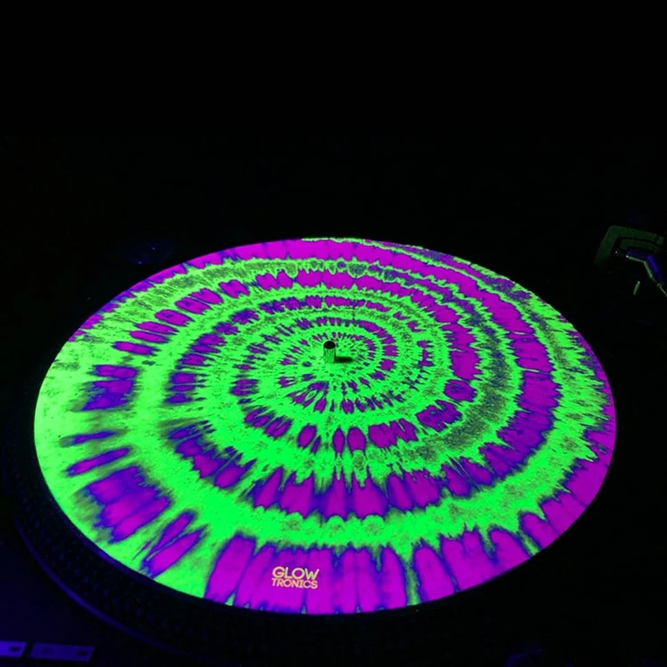 Glowtronics - Tie Dyed UV Blacklight Slipmat