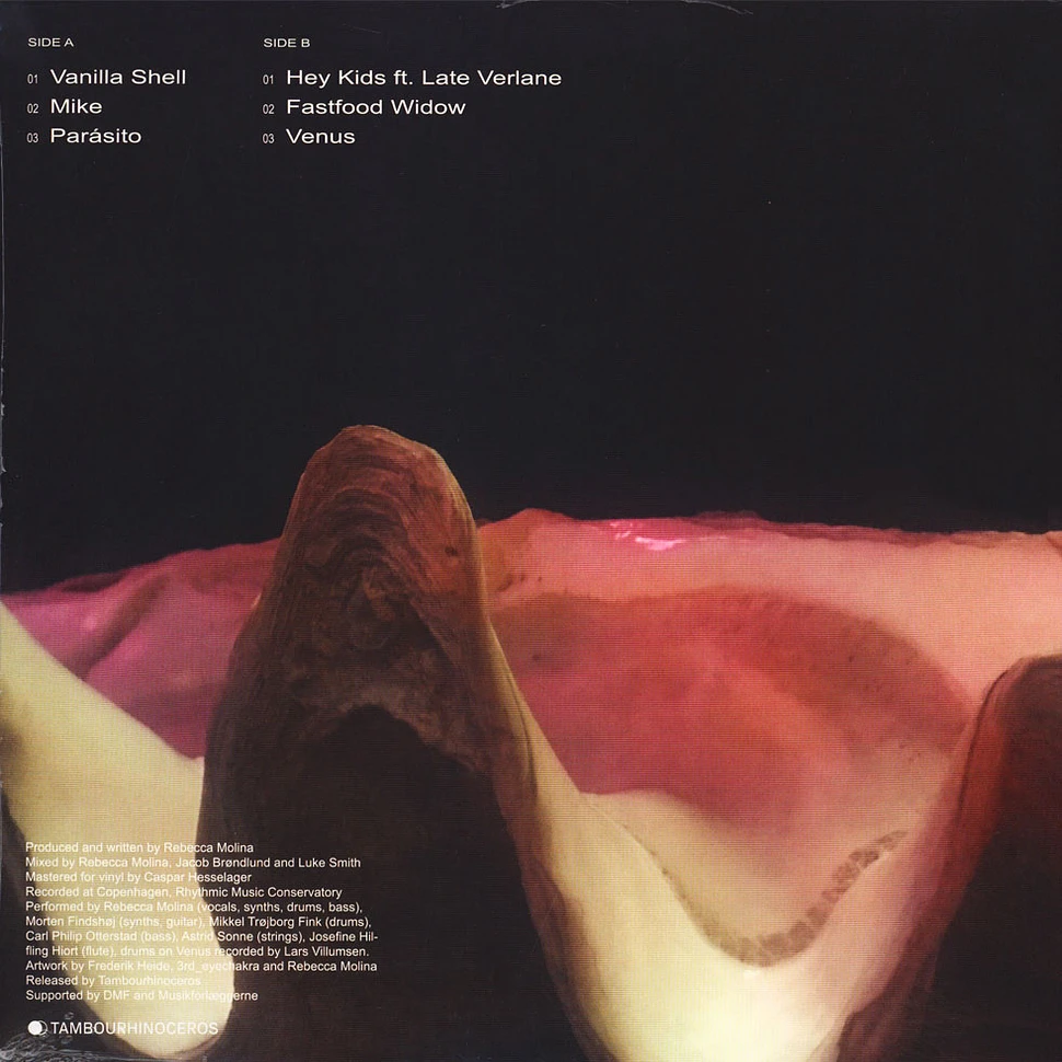 Molina - Vanilla Shell Black Vinyl Edition
