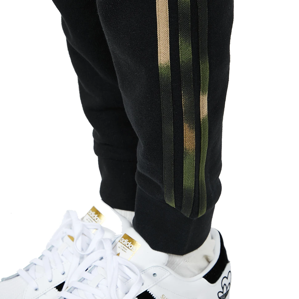 adidas - Camo Sweat Pant