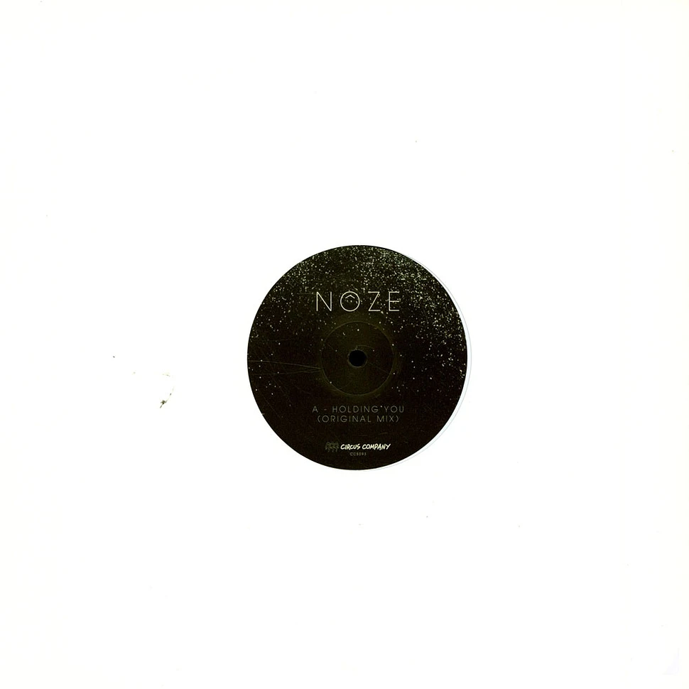 Nôze - Holding You