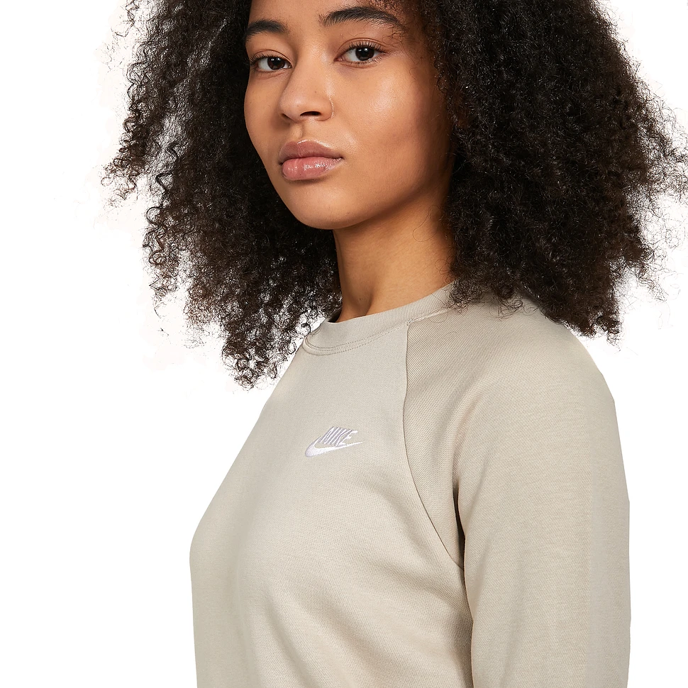 Nike - Sportswear Essential Sweater