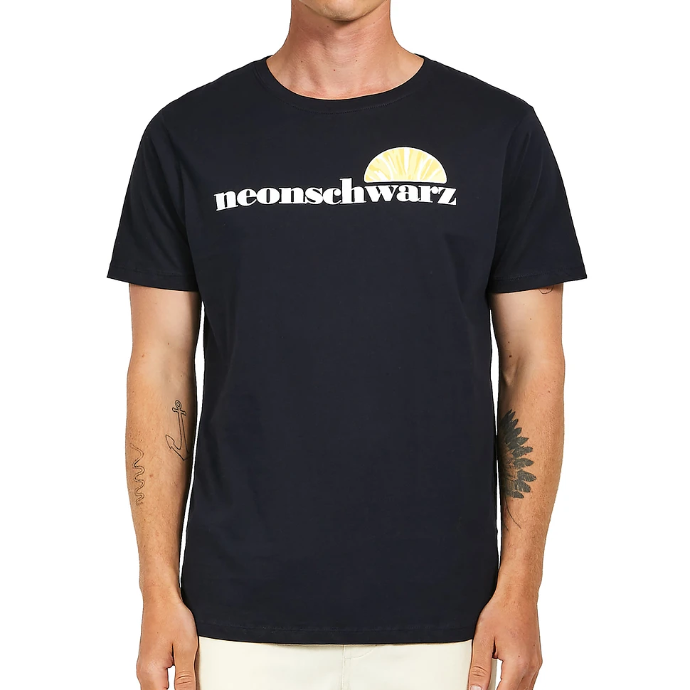 Neonschwarz - 2069 T-Shirt