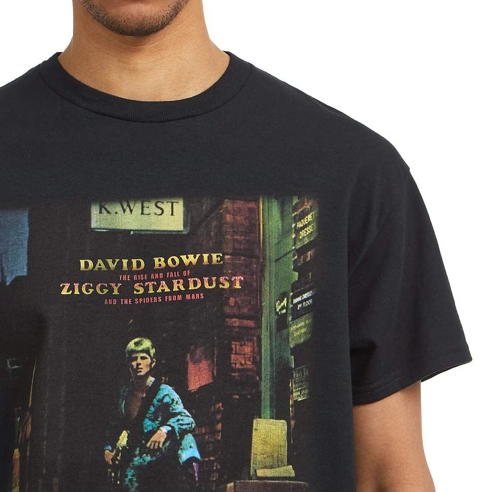 David Bowie - Ziggy Plays Guitar T-Shirt