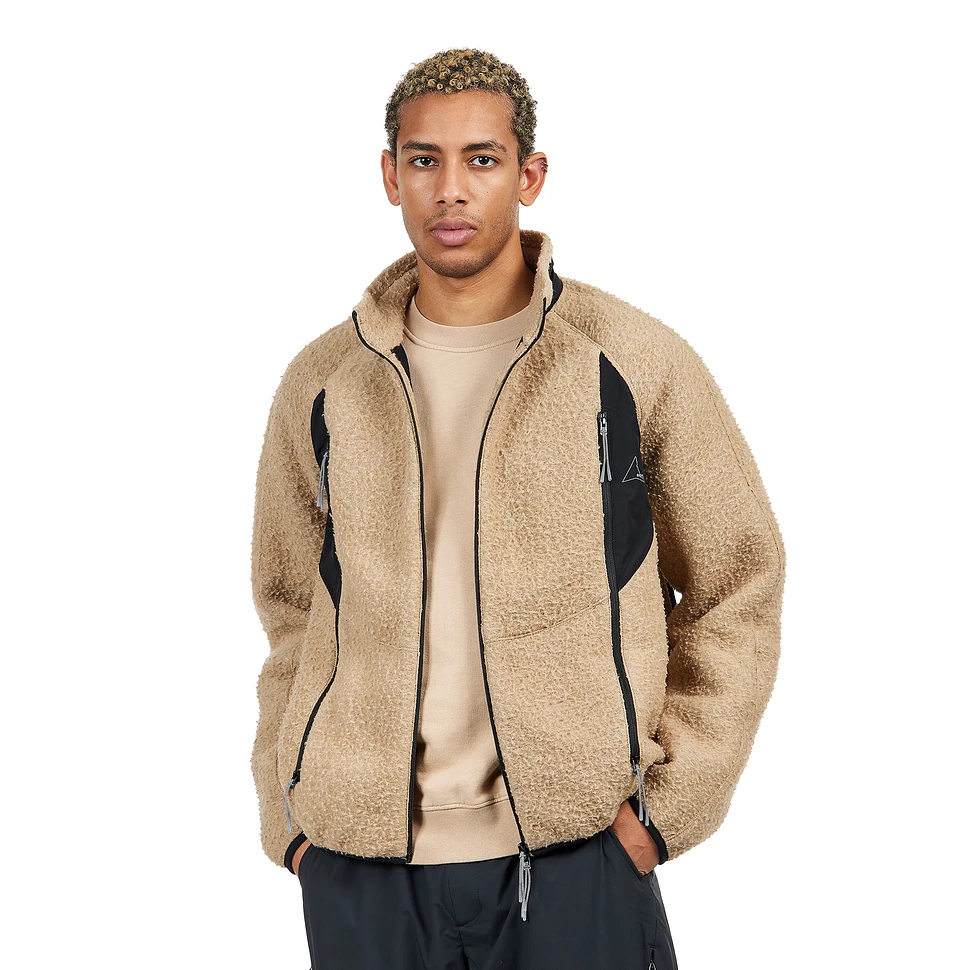 ROA - Polar Fleece Jacket (Camel) | HHV