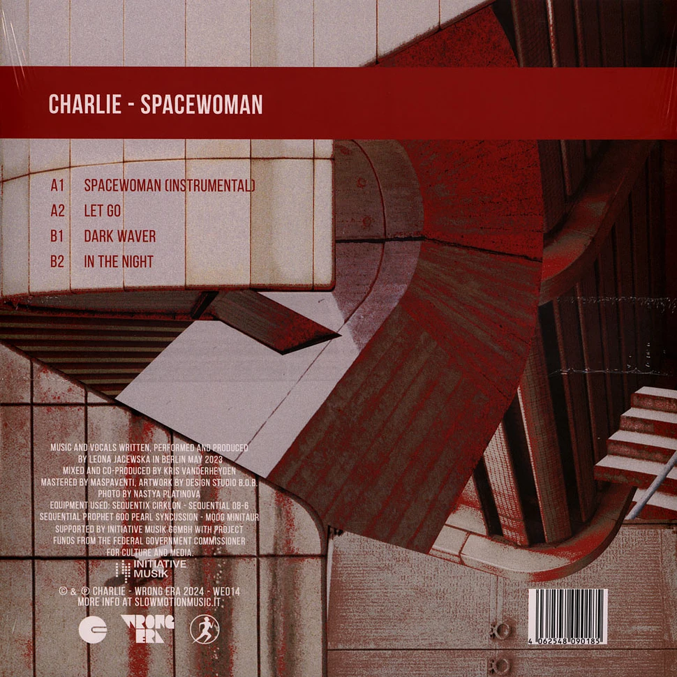 Charlie - Spacewoman