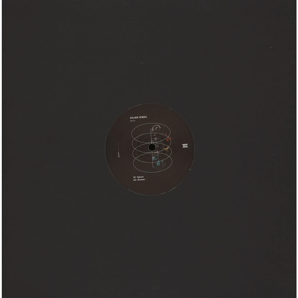 Julian Jeweil - Space