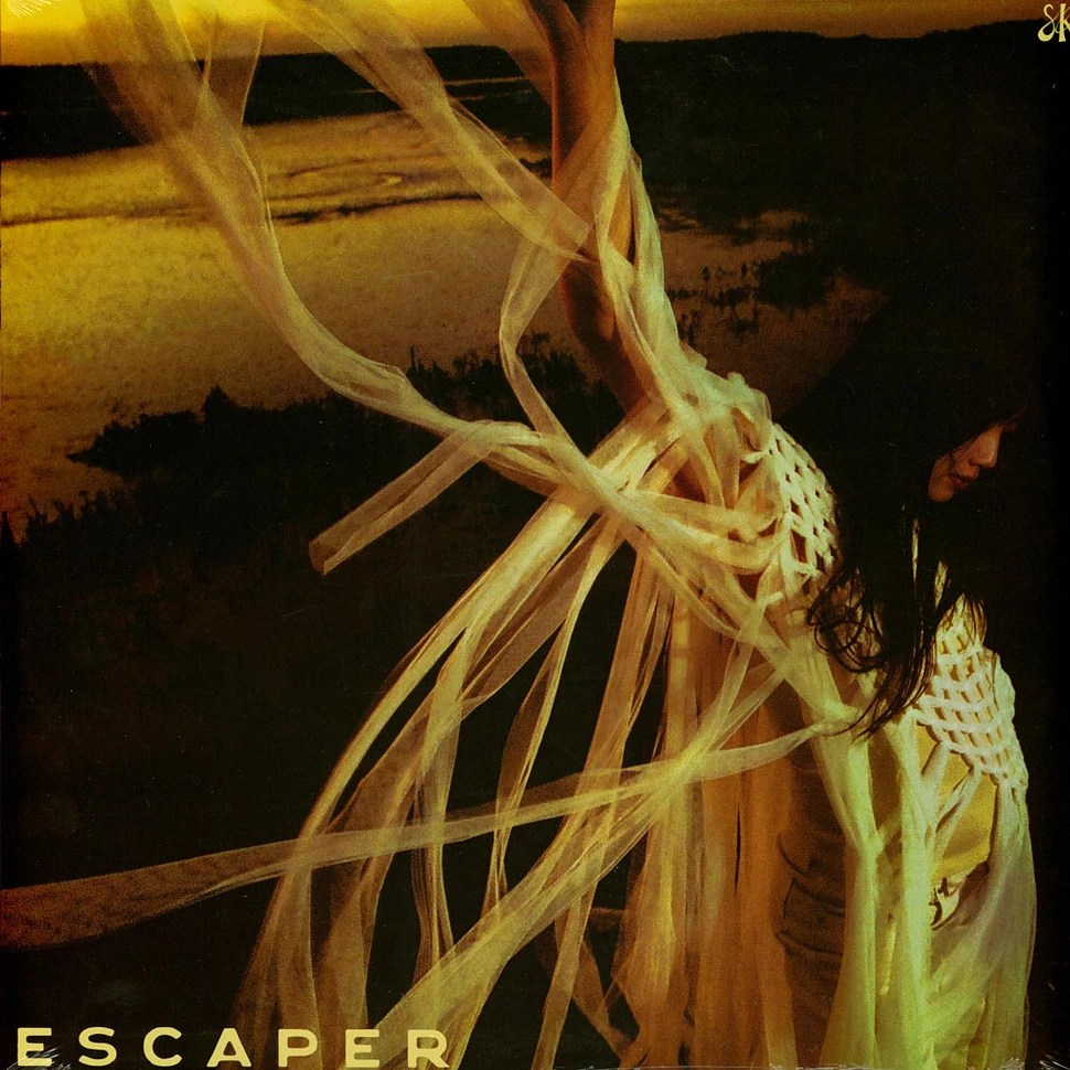 Sarah Kinsley - Escaper