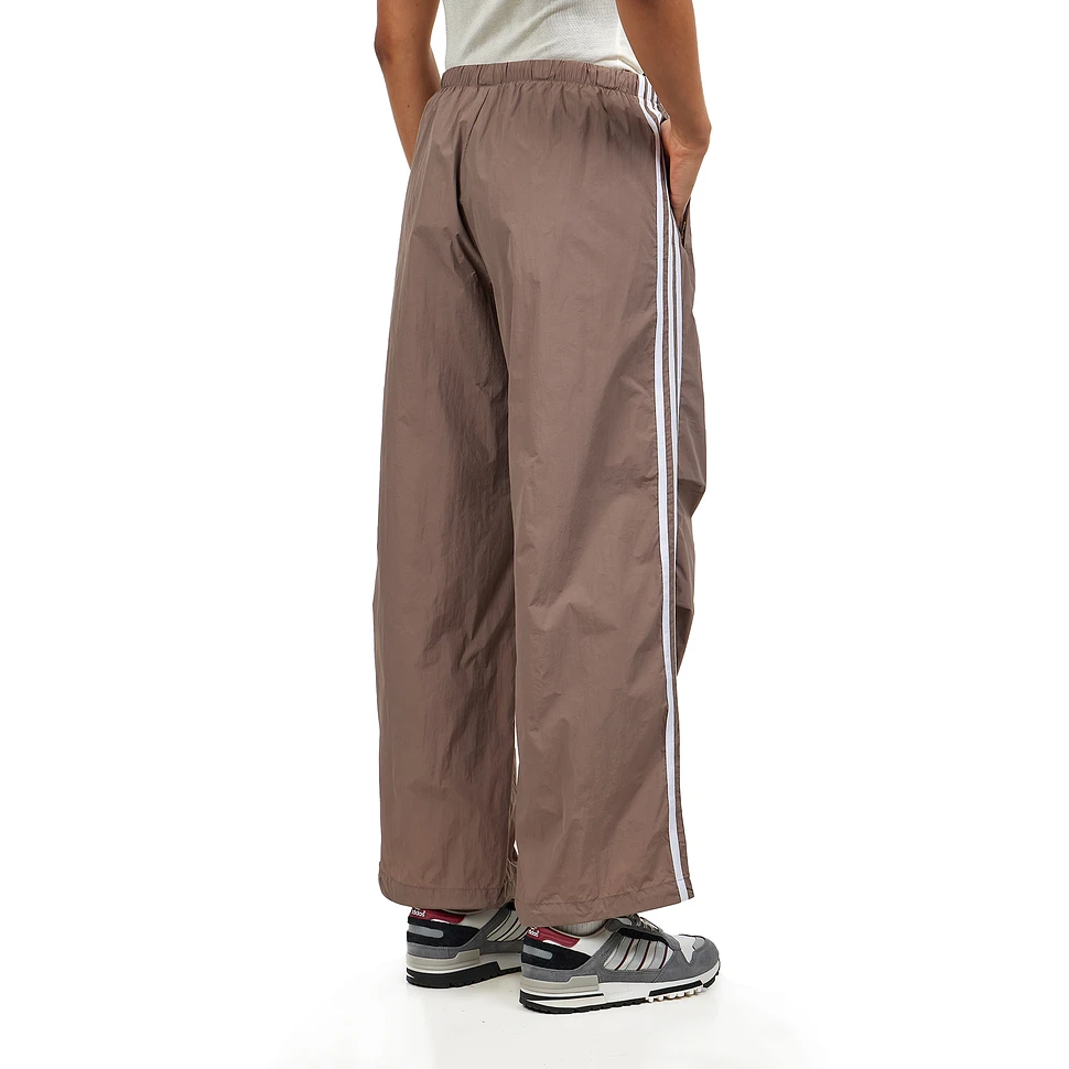 adidas - Adicolor 3 Stripe Parachute Pant