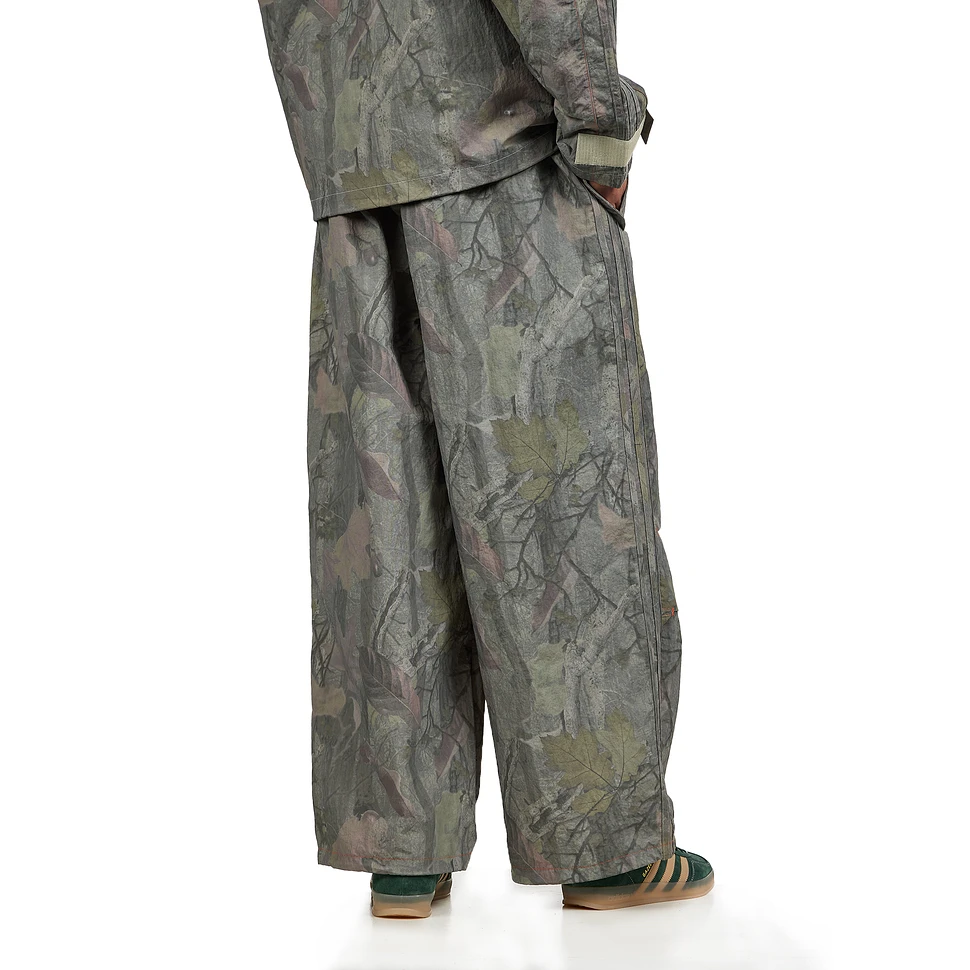 adidas - Camo Pants Q1