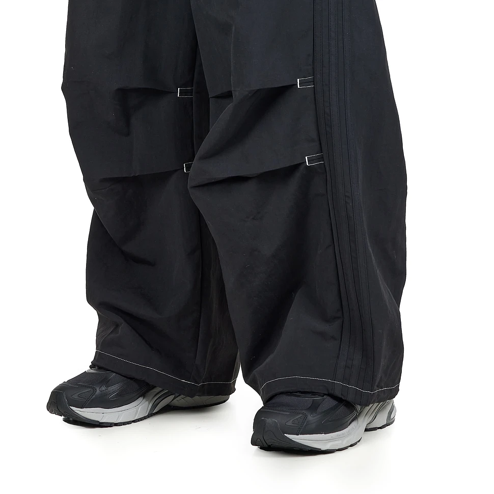 adidas - Parachute Pant