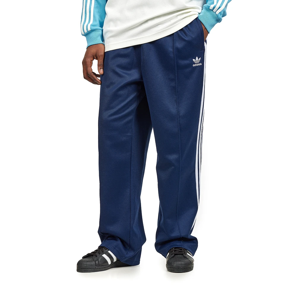 adidas - Adicolor Baggy Fit Firebird Track Pant