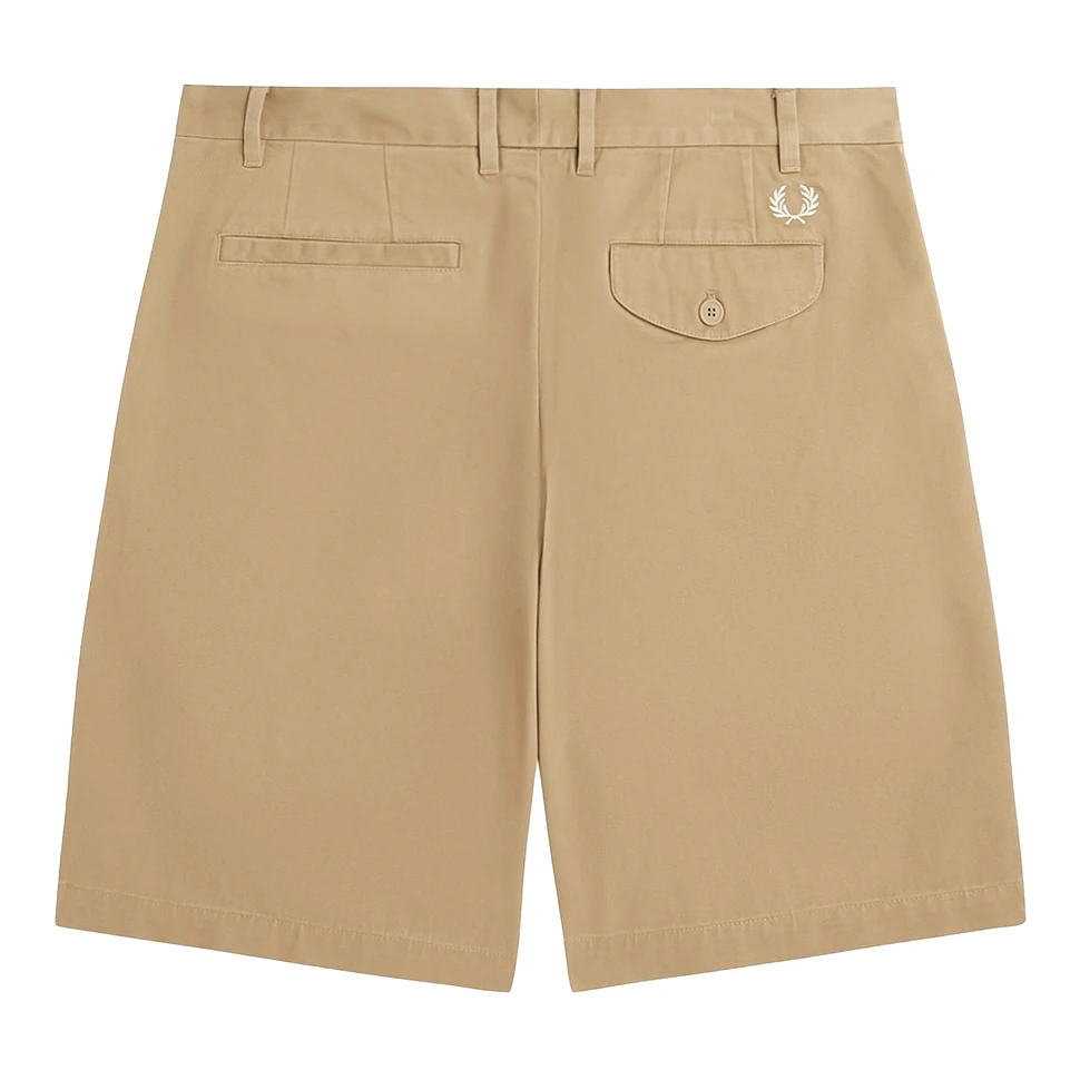 Fred Perry - Long Pleated Short