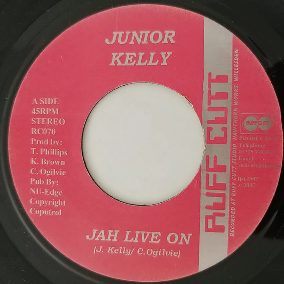 Junior Kelly - Jah Live On