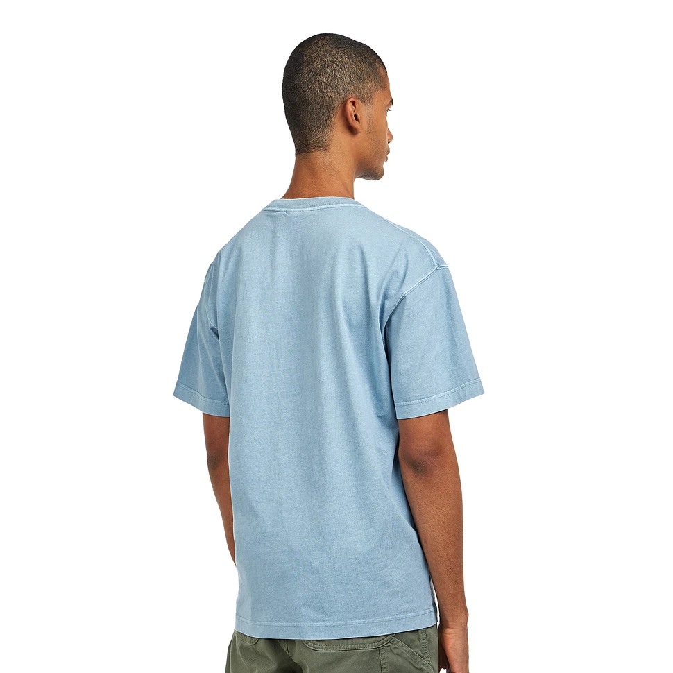 ★ドイツ発*carhartt WIP*新作*Nelson Tシャツ/CLAY BLUE★ Carhartt Nelson T-Shirt - Clay Blue | Flatspot