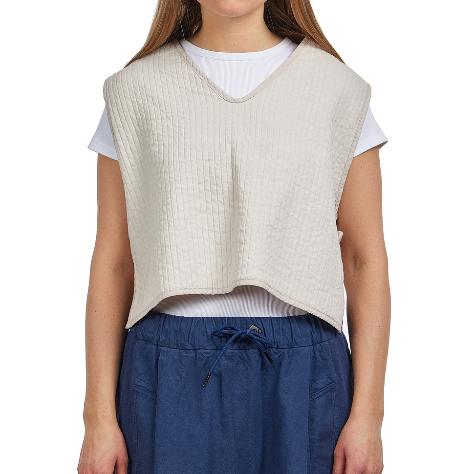 Girls of Dust - Vee Vest