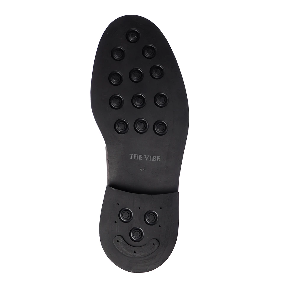 VINNY's - Officer Chelsea