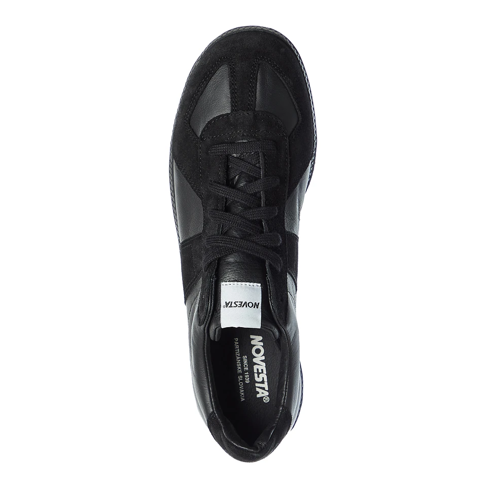 Novesta - GAT (German Army Trainer)