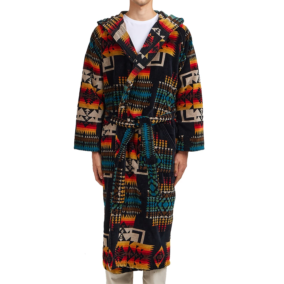 Pendleton - Robe (Chief Joseph Black) | HHV