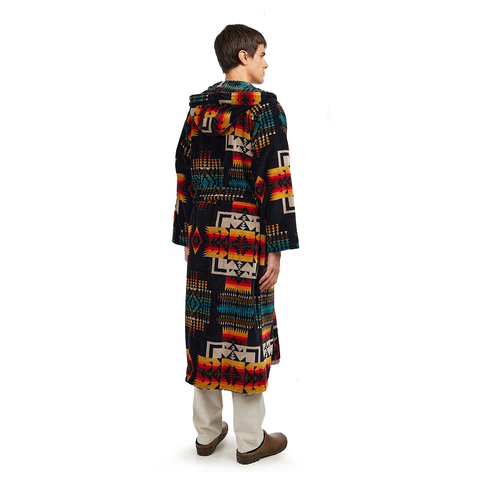 Pendleton - Robe (Chief Joseph Black) | HHV