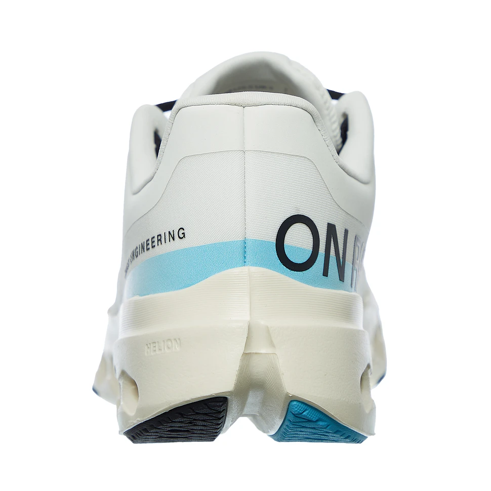 On - Cloudsurfer Next