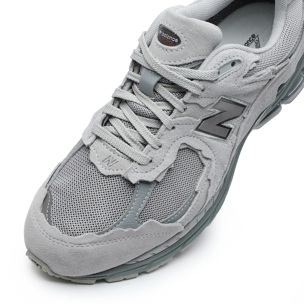 New Balance - U2002DX Gore-Tex