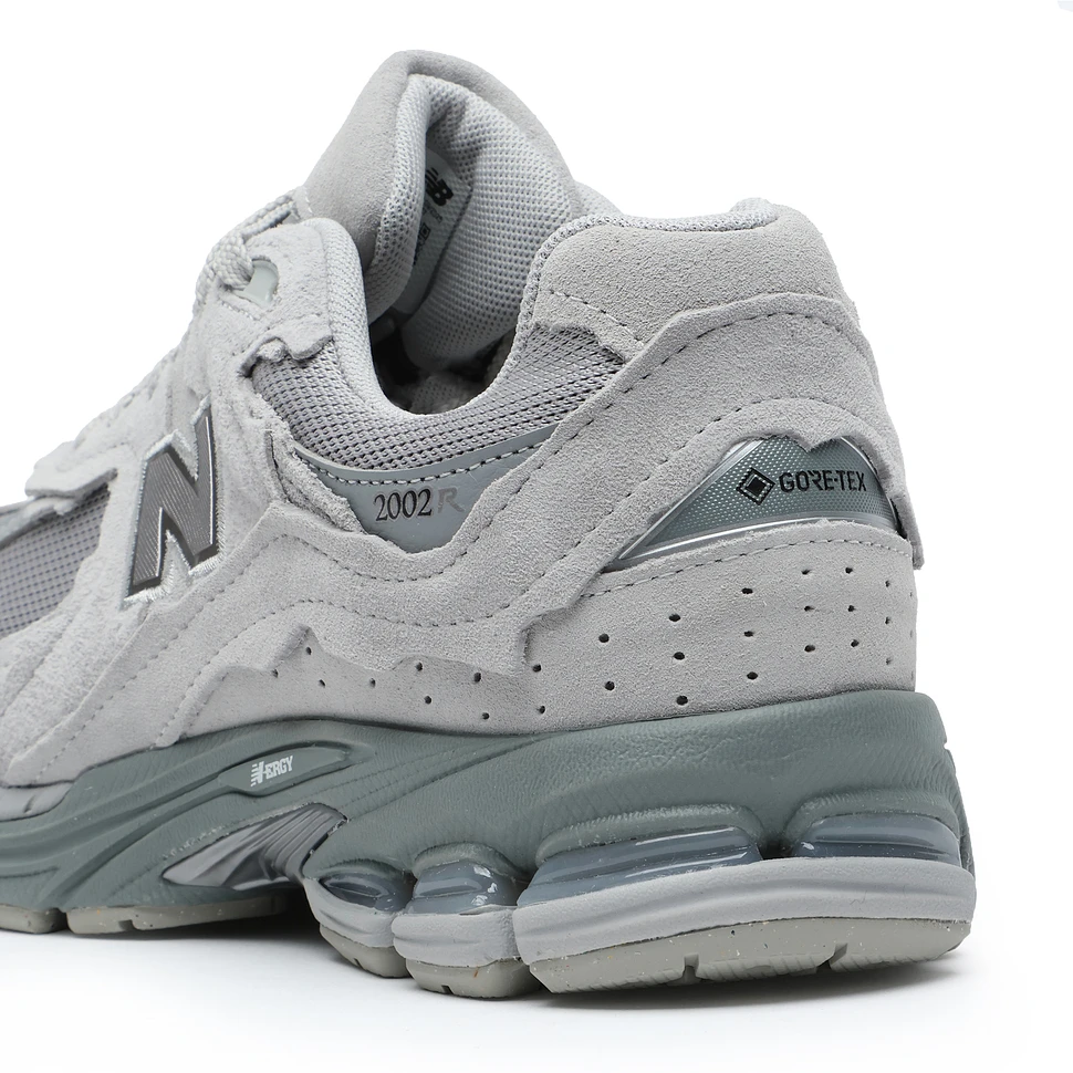 New Balance - U2002DX Gore-Tex