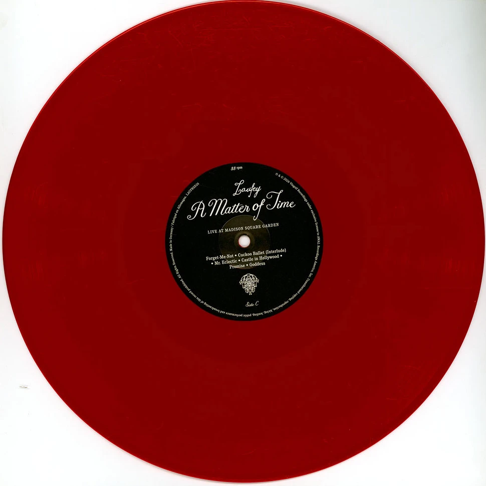 Laufey - A Matter Of Time: Live At Madison Square Garden Big Apple