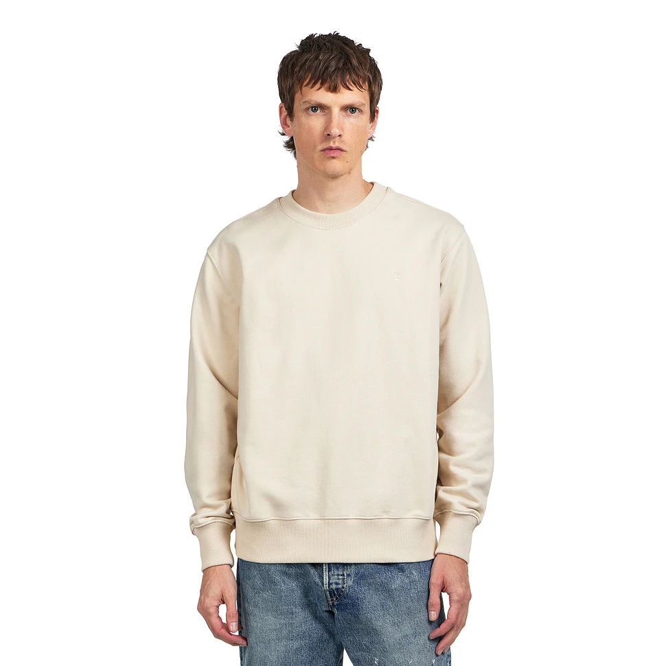 Isy Sweat